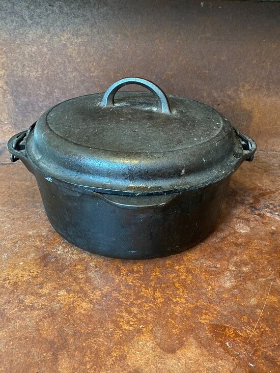 Vintage Griswold #8 Cast Iron 1278C Dutch Oven with Lid
